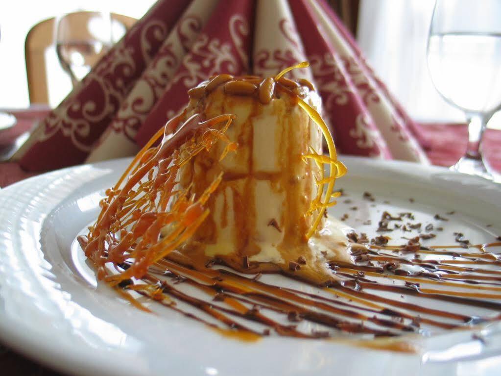 瑟莫酒店 Štúrovo 外观 照片